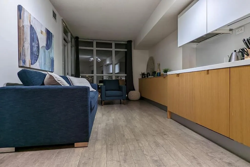 Apartment Lovely 2 Bed Condo In Downtown Toronto Kanada