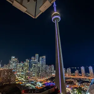 Designer W/ Cn Tower View & Parking Appartement Toronto